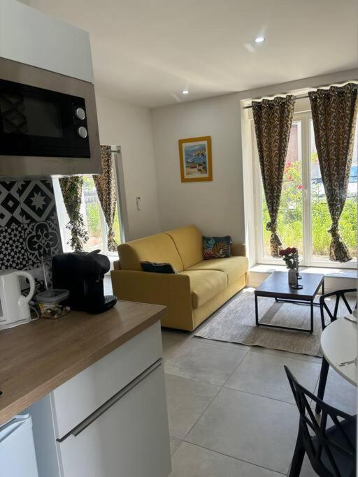 Mozart Cosy Love Room Chasse-sur-Rhône Extérieur photo